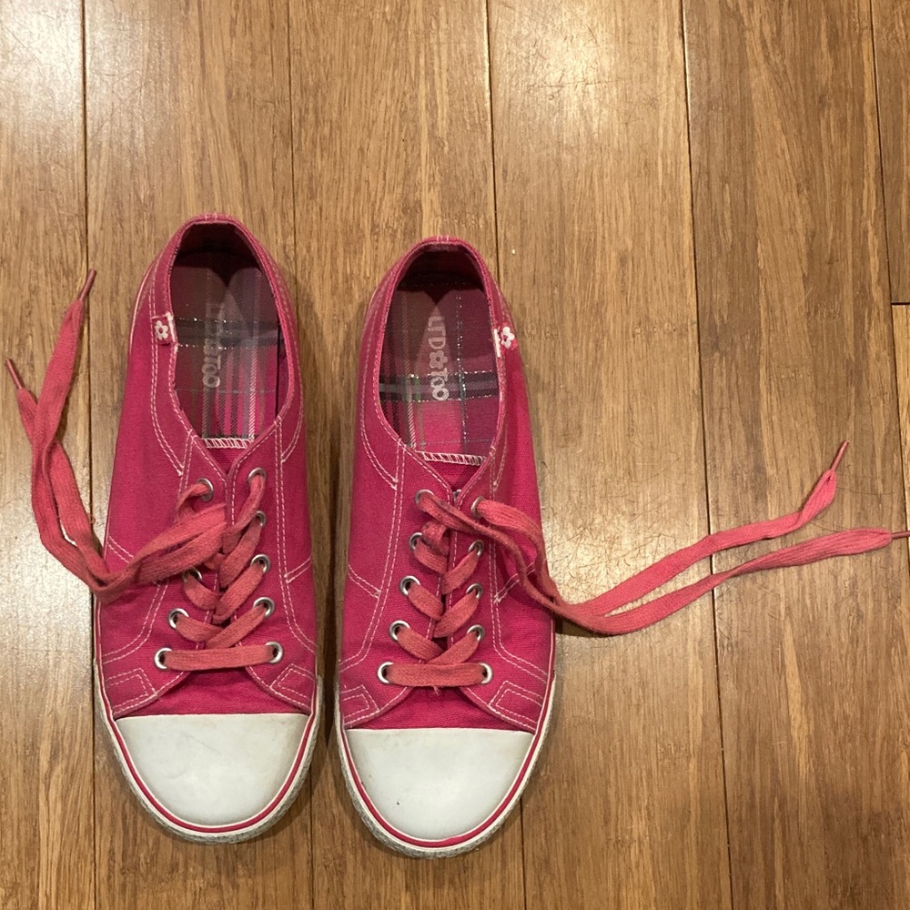 Limited Too y2k Pink Canvas Sneakers